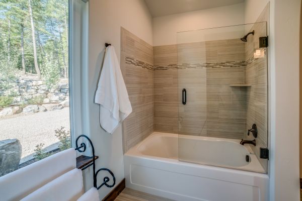 Cost of Tub Conversion Service in Sioux Falls